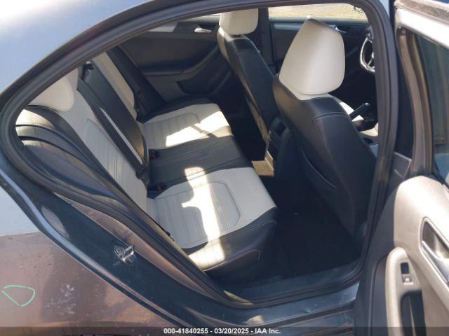 3VWD17AJ7GM301738 Volkswagen Jetta 1.8t Sport