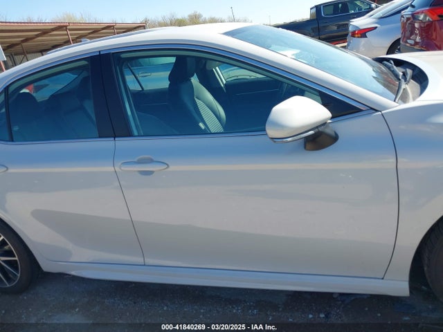 4T1G11AK3RU216797 Toyota CAMRY SE