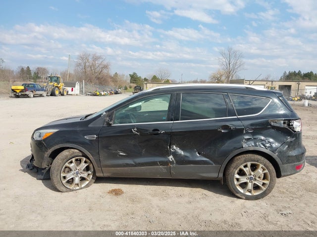 1FMCU9JXXEUE45634 Ford Escape Titanium