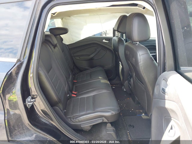 1FMCU9JXXEUE45634 Ford Escape Titanium