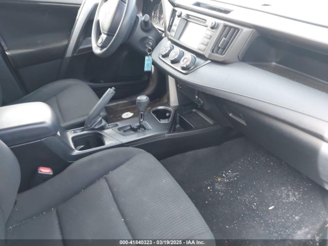 JTMBFREV9GJ097512 Toyota RAV4 LE