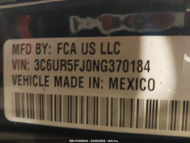 3C6UR5FJ0NG370184 RAM 2500 Laramie  4x4 6'4 Box