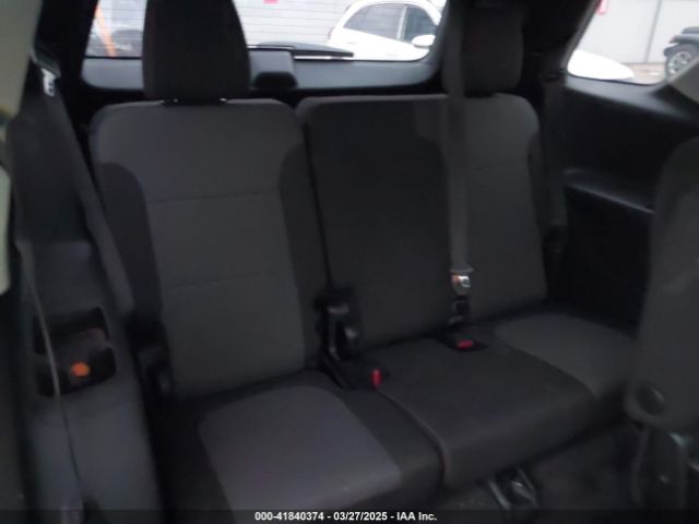 1GNERGKW3JJ232942 Chevrolet Traverse 1lt