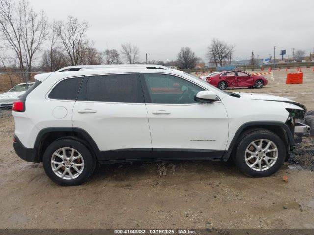 1C4PJMCS3FW795132 Jeep Cherokee Latitude
