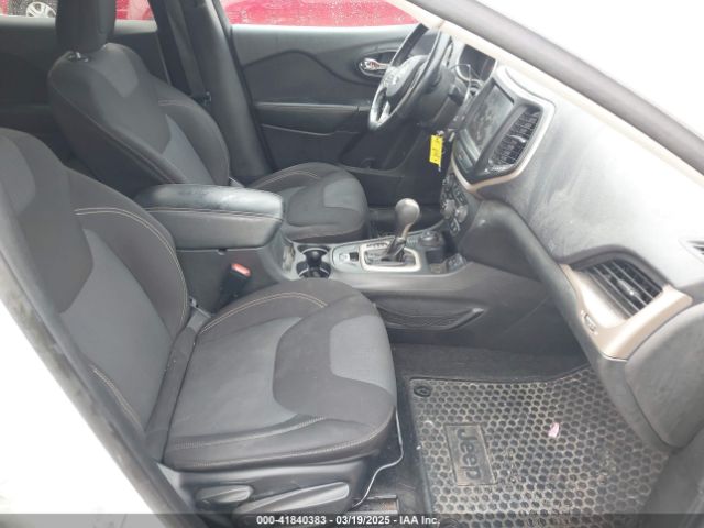 1C4PJMCS3FW795132 Jeep Cherokee Latitude