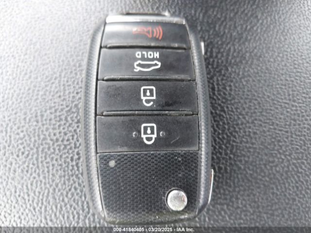 5XXGT4L36GG068198 KIA Optima Lx