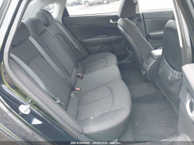 5XXGT4L36GG068198 KIA Optima Lx