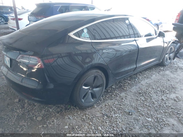 2019 TESLA MODEL 3 5YJ3E1EA4KF399151 Photo 3