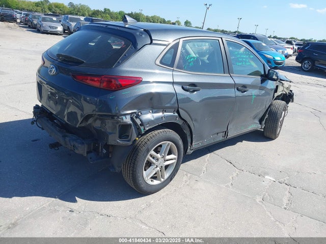 KM8K22AB4NU763892 Hyundai Kona Se