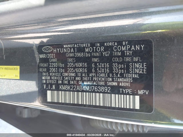 KM8K22AB4NU763892 Hyundai Kona Se