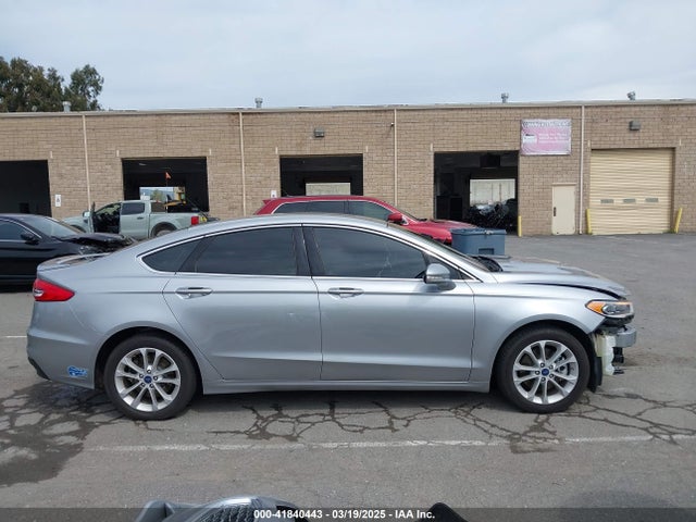 Ford Fusion Plug-in Hybrid Titanium 2020 3FA6P0SU4LR260496 Image 14