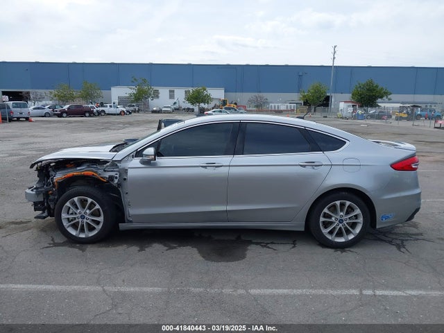 Ford Fusion Plug-in Hybrid Titanium 2020 3FA6P0SU4LR260496 Image 15