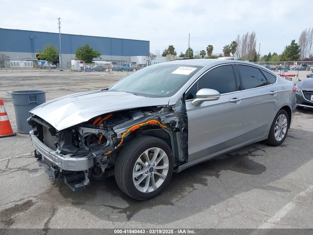 Ford Fusion Plug-in Hybrid Titanium 2020 3FA6P0SU4LR260496 Image 2