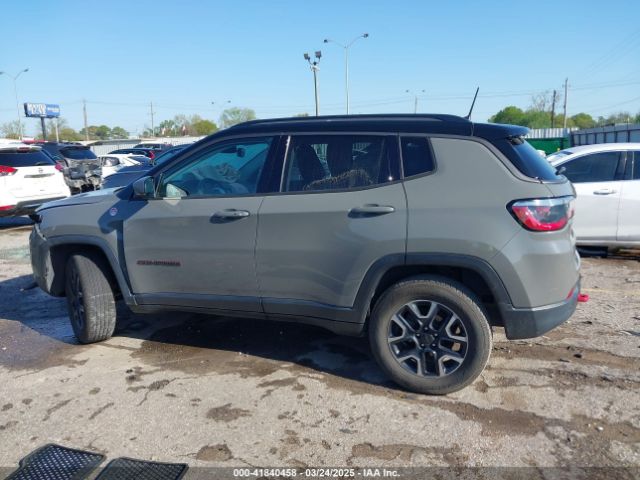 3C4NJDDB2KT716281 Jeep Compass Trailhawk 4x4