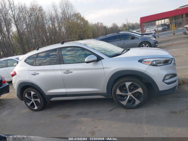 KM8J3CAL1JU771028 Hyundai Tucson Sport