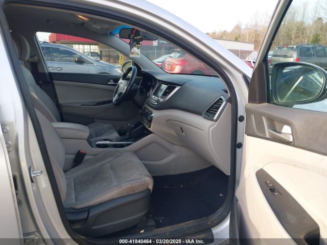 KM8J3CAL1JU771028 Hyundai Tucson Sport