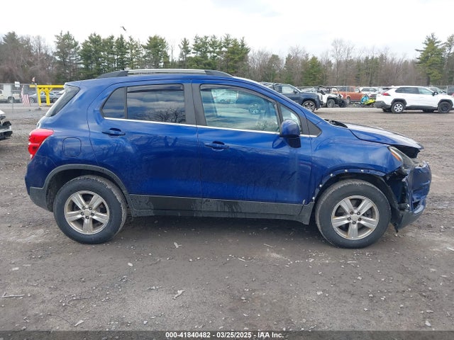 3GNCJPSB5HL145896 Chevrolet Trax Lt