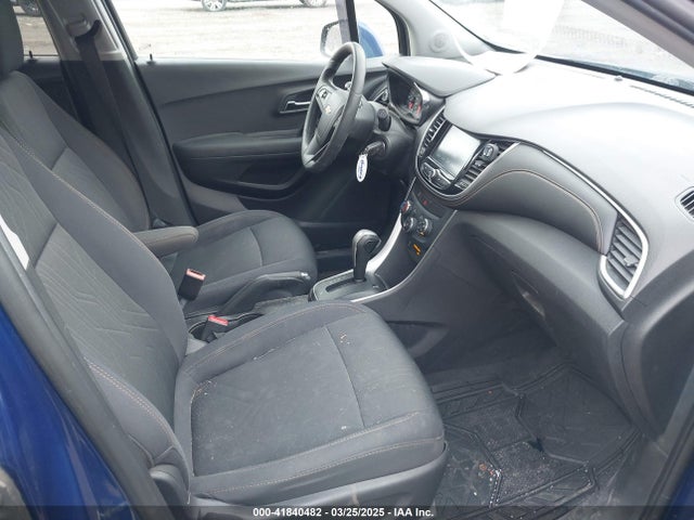 3GNCJPSB5HL145896 Chevrolet Trax Lt