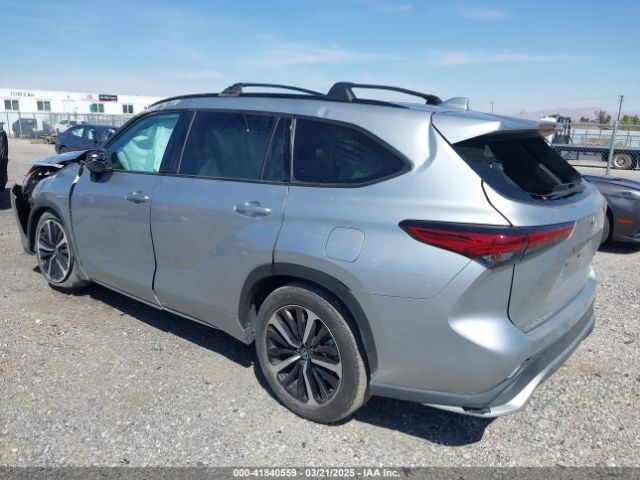 5TDJZRAH8NS112035 Toyota Highlander Xse