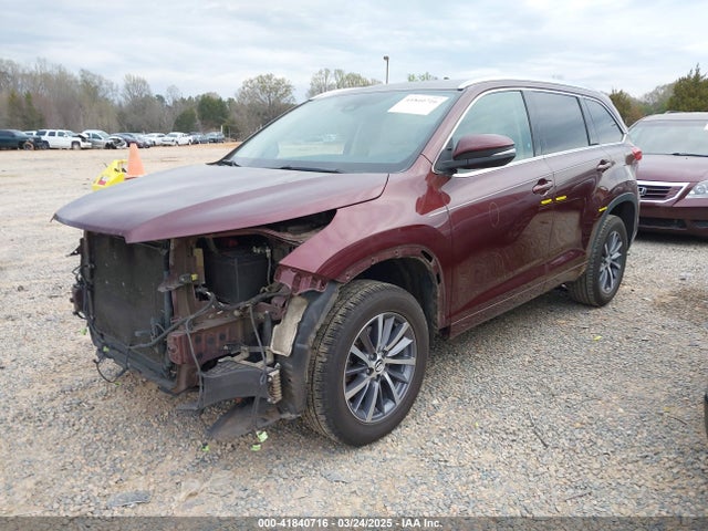 5TDKZRFH5HS216550 Toyota Highlander Xle