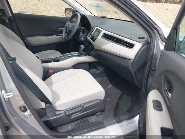 3CZRU6H31NM701089 Honda Hr-v Awd Lx
