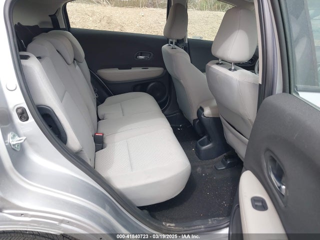 3CZRU6H31NM701089 Honda Hr-v Awd Lx