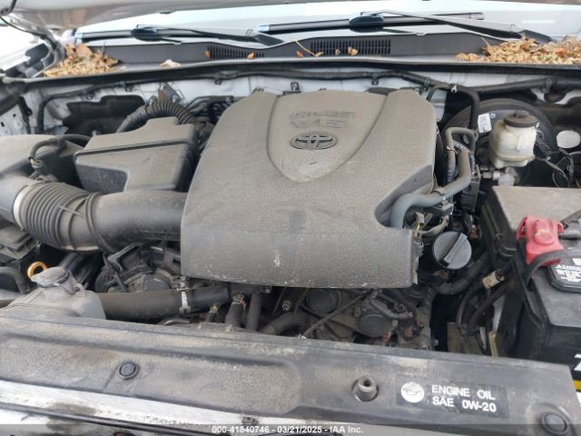 3TMCZ5AN5KM220244 Toyota Tacoma Sr5 V6