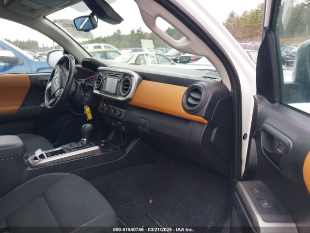 3TMCZ5AN5KM220244 Toyota Tacoma Sr5 V6