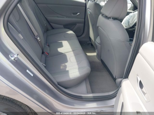 KMHLL4DG5SU942085 Hyundai ELANTRA SE