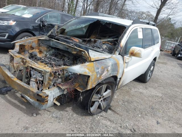2010 MITSUBISHI ENDEAVOR 4A4JM3AS3AE016877 Photo 1