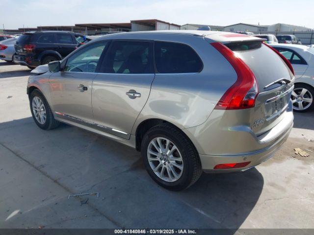 2015 VOLVO XC60 YV440MDC6F2589658 Photo 2