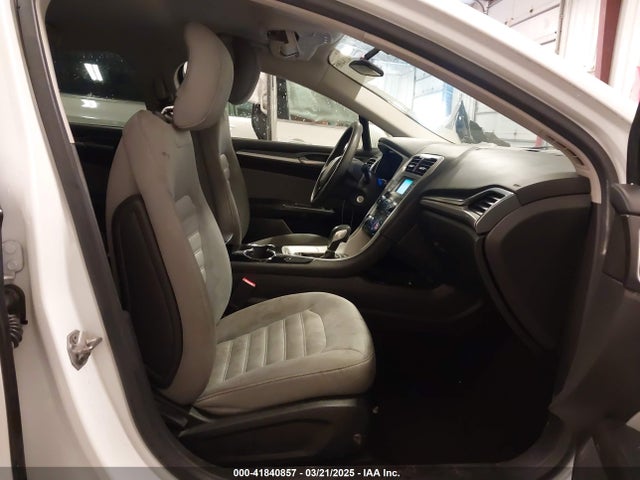 1FA6P0G73E5366723 Ford FUSION S