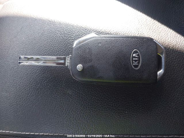 KNDPMCAC6M7939292 KIA Sportage Lx