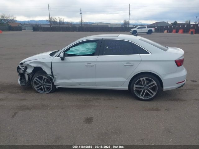 WAUBEGFF8KA113719 Audi A3 45 Premium
