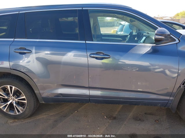 Toyota Highlander Xle V6 2016 5TDJKRFH2GS288904 Image 14
