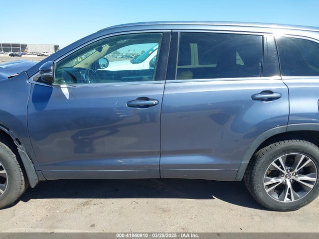 Toyota Highlander Xle V6 2016 5TDJKRFH2GS288904 Image 15