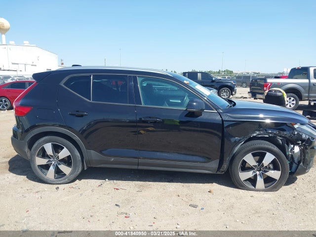 YV4162UK3M2415542 Volvo Xc40 T5 Momentum
