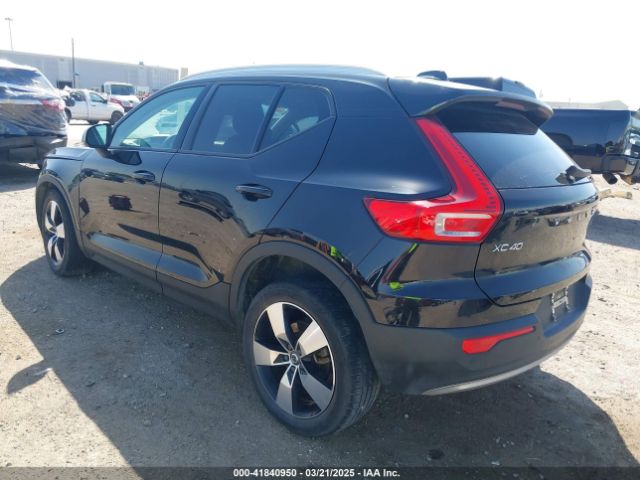 2021 VOLVO XC40 YV4162UK3M2415542 Photo 2