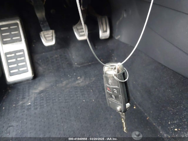 3VWYT7AU1GM037714 Volkswagen Golf Gti S 2-door