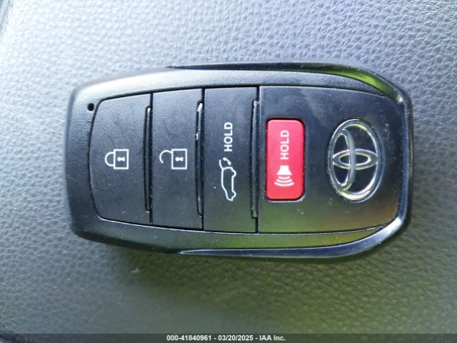 5TDAAAA55RS018845 Toyota Grand Highlander Xle