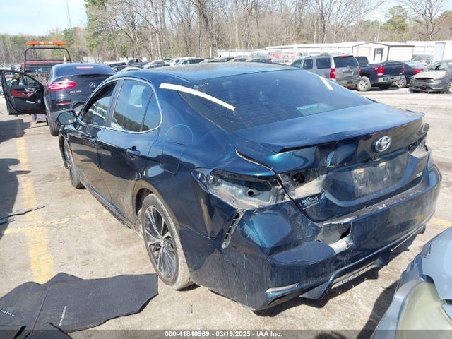 4T1B11HK5JU633648 Toyota CAMRY SE