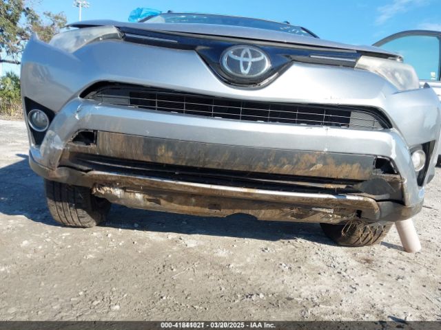 JTMWFREV7JD125119 Toyota Rav4 Adventure/xle