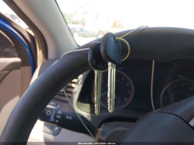 5NPD74LF5JH355898 Hyundai ELANTRA SE