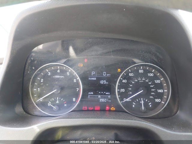 5NPD74LF5JH355898 Hyundai ELANTRA SE