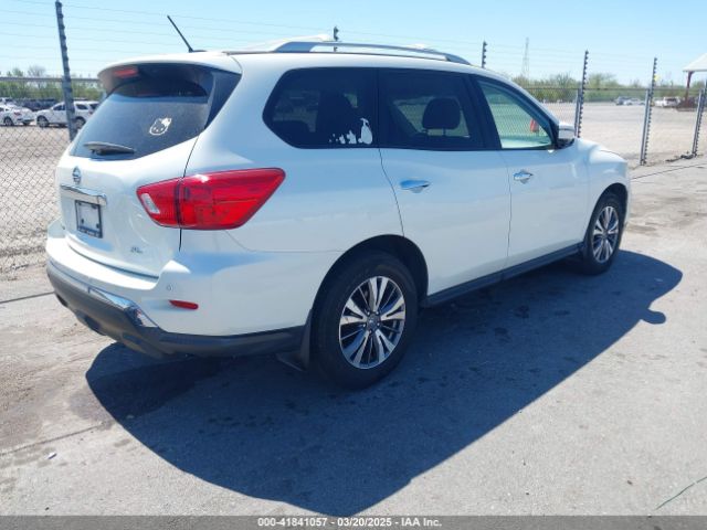 5N1DR2MN5JC610240 Nissan Pathfinder Sl