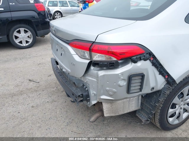 Toyota COROLLA LE 2022 5YFEPMAEXNP368492 Image 17