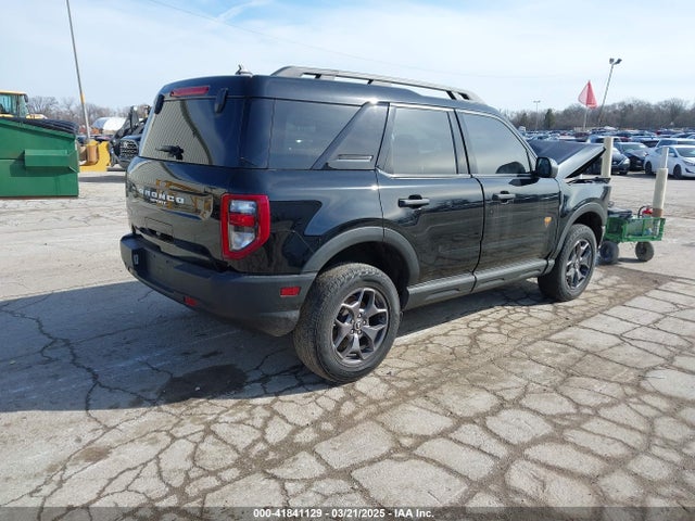 Ford Bronco Sport Badlands 2022 3FMCR9D98NRD87142 Image 4