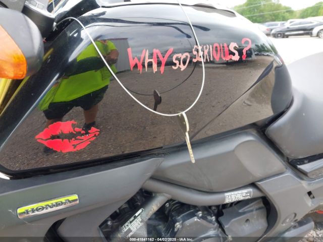 2014 HONDA CTX700 JH2RC6809EK000717 Photo 10