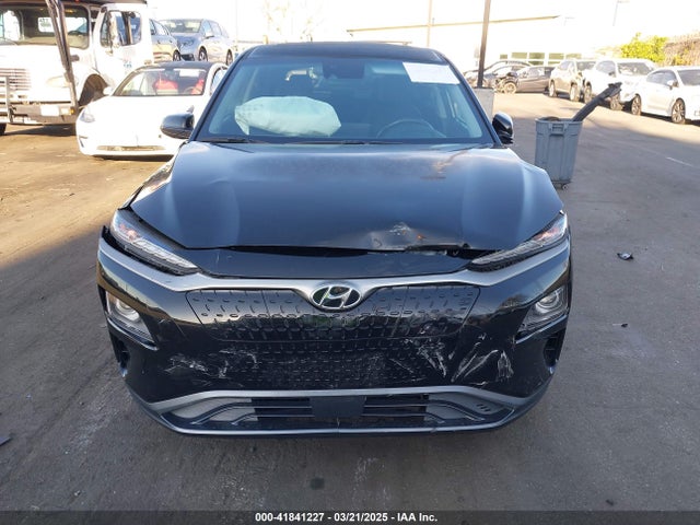 KM8K53AG8MU131372 Hyundai Kona