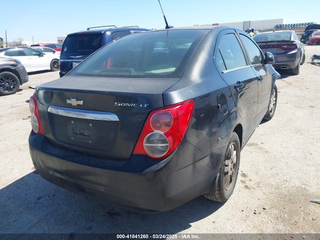 1G1JC5SH1E4243143 Chevrolet Sonic Lt Auto